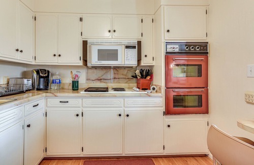 Kingston House | Walk to Marina: Family Home w/Yard in Kingston