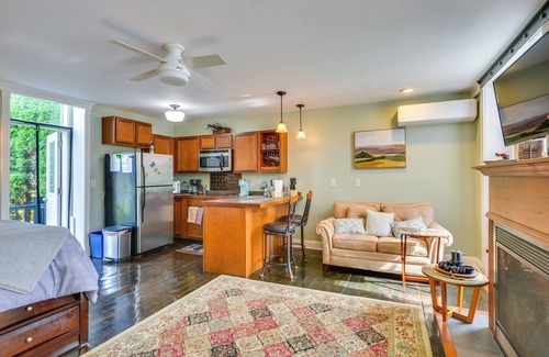 Sackets Harbor Apartment | Walk to Marina, Couple's Retreat in Sackets Harbor