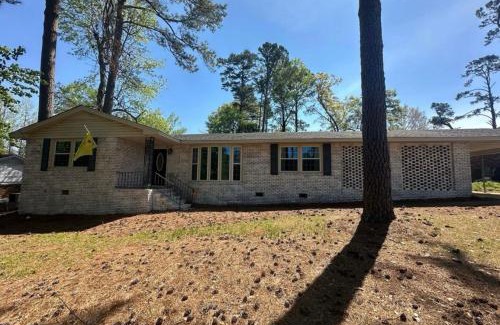 National Hills House | Walk to Masters! Spacious & Modern 4bd Home