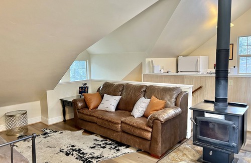 Nevada City House | Walk-to Nevada City Sweet 1-Bedroom Home