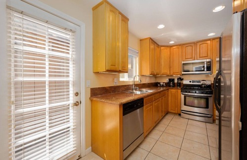Ocean Beach Apartment | Walk to Ocean Beach | 3BR + Parking & Games