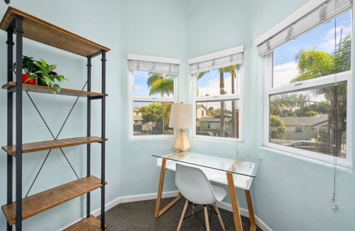 Ocean Beach Apartment | Walk to Ocean Beach | 3BR + Parking & Games
