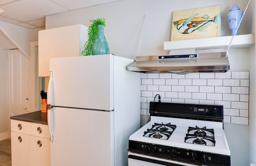 Wall Apartment | Walk to Ocean Grove Beach: Seaside Haven!