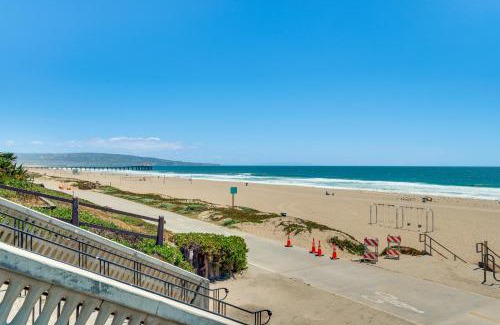 Sand Section House | Walk to Ocean Manhattan Beach Home with Deck