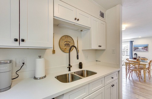 Biloxi Condo | Walk to Ocean Springs Beach: Condo w/Pool!