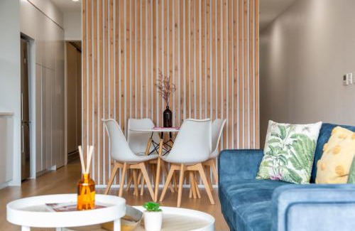 Grey Lynn Apartment | Walk To Ponsonby and K Road Quiet Home with Blackout Blinds for the perfect sleep