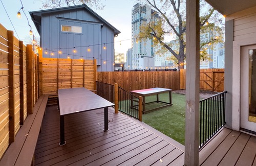East Cesar Chavez House | Walk to Rainey! Bachelor/Bachelorette House in the Heart of ATX - Sleeps 22