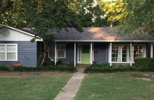 Fayetteville House | Walk to Razorback stadium!