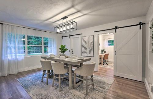 South Sarasota House | Walk to Restaurants Sarasota Home with Lanai!