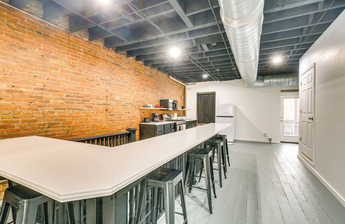 Hannibal Apartment | Walk to River + Shops: Downtown Hannibal Loft
