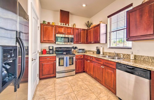 Homosassa Condo | Walk to River: Snowbird's Paradise in Homosassa