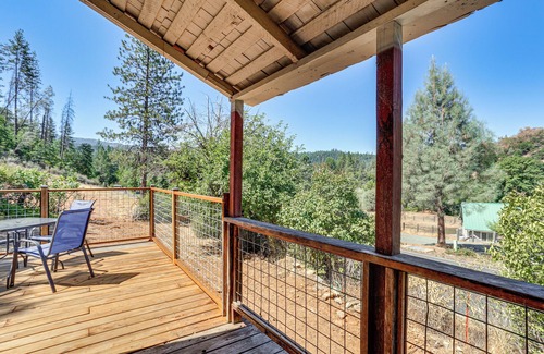 Lewiston Cottage | Walk to River: Tranquil Home w/Views in Lewiston