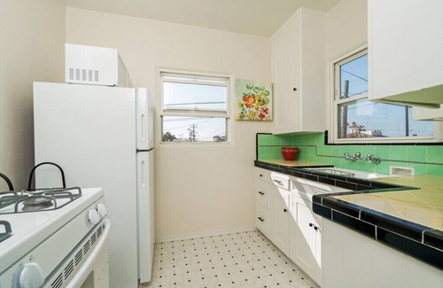 Hillcrest House | Walk to San Diego Zoo, Restaurant Row, Close to Petco Park, Rady's Shell & more