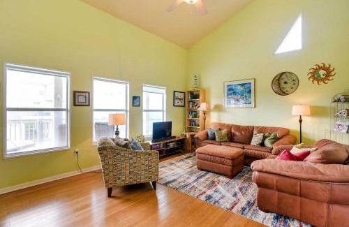 Port Bolivar House | Walk to Sand Home with Deck in Crystal Beach!