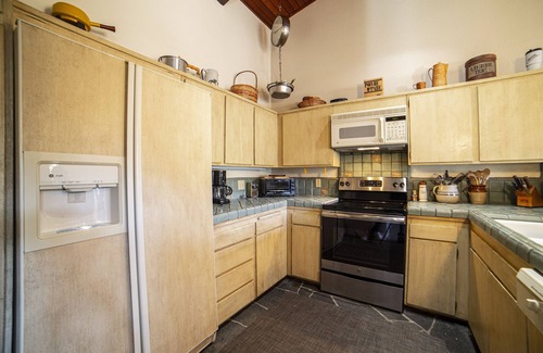 Mammoth Lakes House | Walk to Ski Lifts at Canyon Lodge! 4 Bedroom Home with Mtn Views & Wifi!