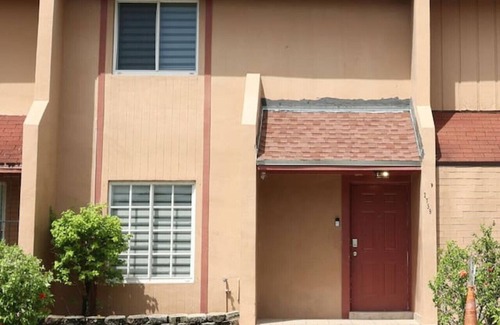 Carol City House | Walk to Stadium - 3BR King Bed Haven - Parking