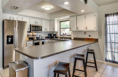 Mid Island House | Walk to Sugar Sands Retreat in Fort Myers Beach