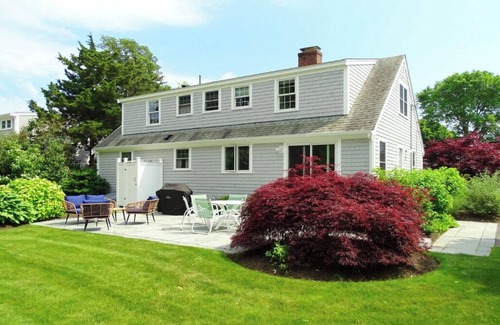 Falmouth House | WALK TO SURF DR. BEACH + DOWNTOWN FALMOUTH!