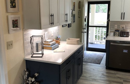 Palmetto Dunes Condo | WALK TO THE BEACH! First floor condo, fully renovated
