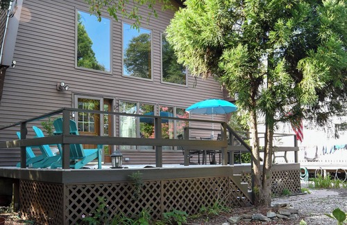Cape May Point House | Walk to the beach from this cozy birder cottage! 3beds, 2ba