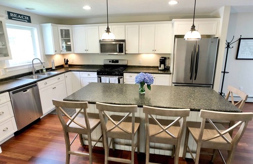 Ogunquit House | Walk to the beach and town! 5+ BR, 4 BA luxury home