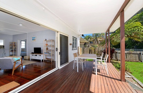 Crescent Head House | WALK TO THE BEACH FROM THIS KILLICK CREEK HIDEAWAY