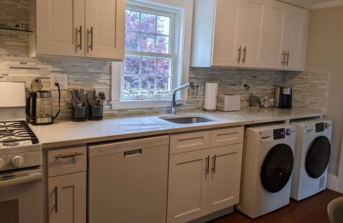 West Dennis House | Walk to the beach- Completely renovated 3 bedrooms house, central A/C