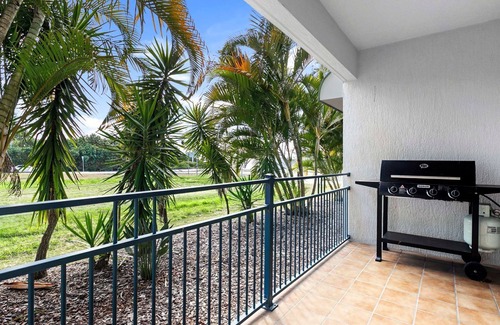 Pialba Apartment | Walk To The Beach in Pialba