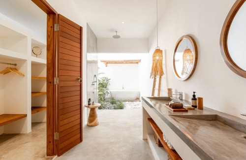Cemagi Villa | Walk to the beach of Pantai Seseh from this Luxury Private Villa