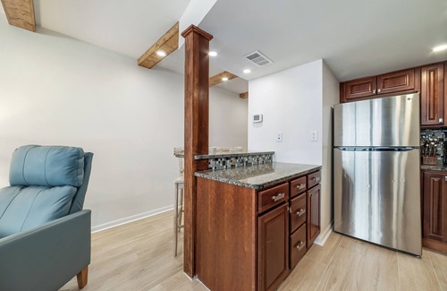 Ono Island Condo | Walk to the HangOut! | Island Winds East Beachfront | Pool | My Beach Getaways