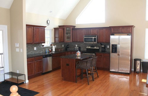 Lackawaxen House | Walk to the Lodge, pool and ski slopes. 4 Bedroom 3 Bath Sleeps 13