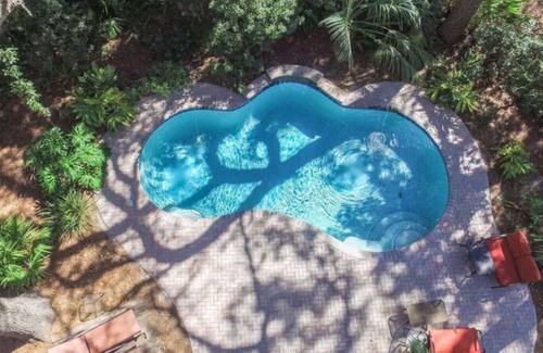 Heritage Woods House | Walk to the beach! SEA PINES 4 BED + LOFT - Private pool