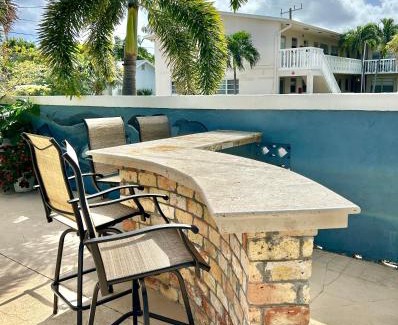 Lake Worth House | Walk to the water, chill in the pool & sauna
