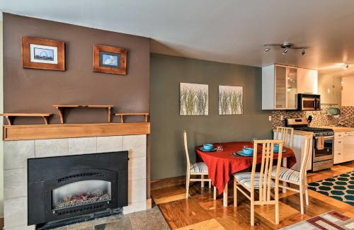 South Addition Apartment | Walk to Town and Coast Anchorage Condo with Fireplace