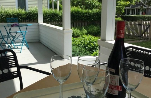 Pipes Cove House | WALK TO TOWN, BEACH, JITNEY, & FISHING-No Car Necessary!