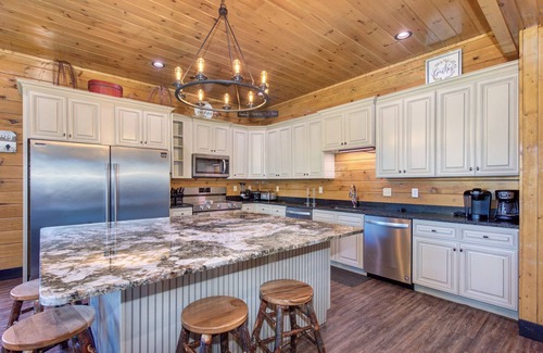 Gatlinburg Cabin | Walk to Town Gatlinburg-Sleeps 60! Hot Tub, Pool Access, Game & Theater Room