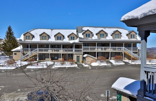 Ludlow Condo | Walk to Trail and Amenities at this Solitude Village Condo