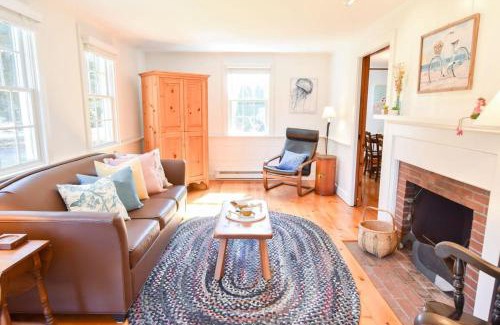 Eastham House | Walk to Water w Stunning Cove Views
