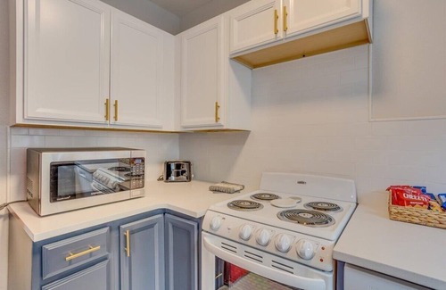 Wichita Apartment | Walk To Wesley! Pickle ball, Bikes, Washer/Dryer!