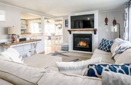 West Dennis House | Walk to West Dennis Beach, All New, Central AC, Very Clean, All Amenities/Linens