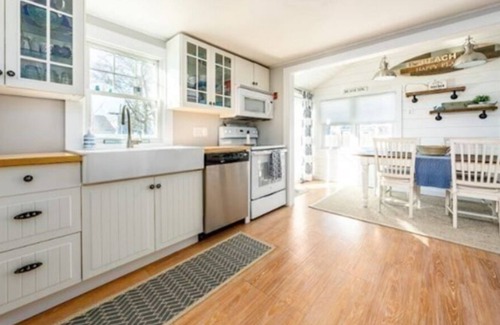 West Dennis House | Walk to West Dennis Beach, All New, Central AC, Very Clean, All Amenities/Linens