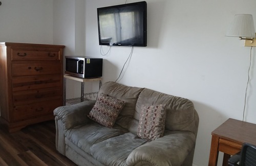 Old North Columbus Apartment | Walk to your game or concert!