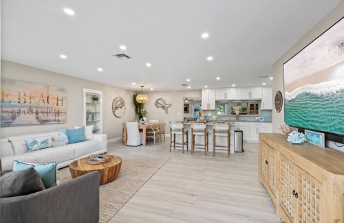 Deerfield Beach House | Walk2BEACH|HeatedPool|Spa|GamingRoom|Tikihut|Cove