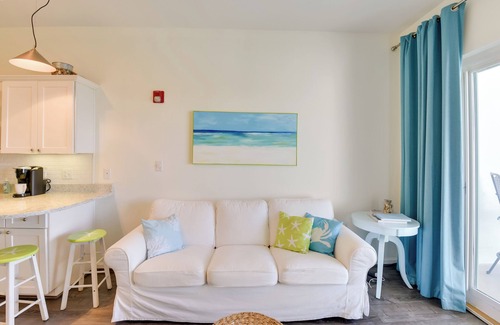 Seacrest Beach Apartment | Walkable Condo w/Pool Btwn Rosemary & Alys Beach!