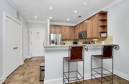 Davidson Condo | Walkable Davidson, Penthouse all on one level with no stairs