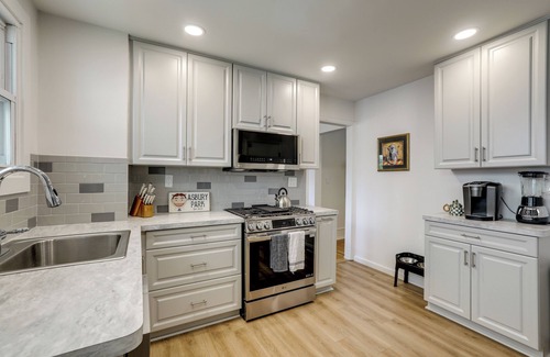 Asbury Park House | Walkable Gem 1 Mi to Beach & Asbury Park Boardwalk