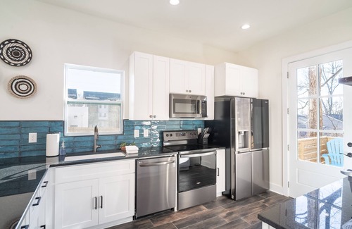 East Lake House | Walkable Luxury In East Lake