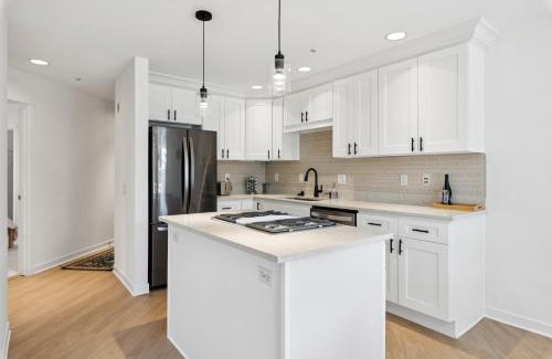 East Queen Anne Apartment | Walkable Seattle Gem Close To Everything condo