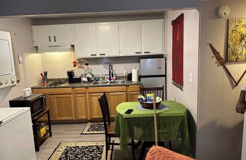 Tallahassee Apartment | Walkable to FAMU and FSU. 5 Star Location