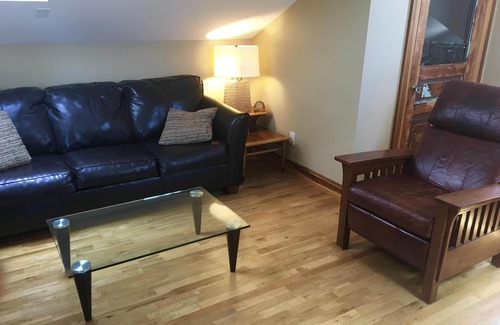 Asheville Apartment | Walkable West AVL Treetops Private Loft Mtn Views Epic Sunsets Walk to Breweries